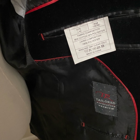 TR Recreation Premium Men’s Velvet Blazer - Picture 5 of 7